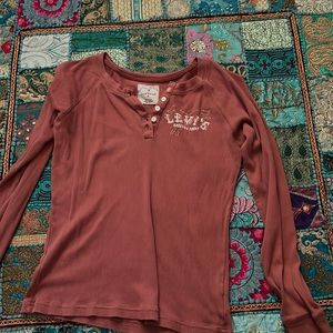 levis red tab long sleeve